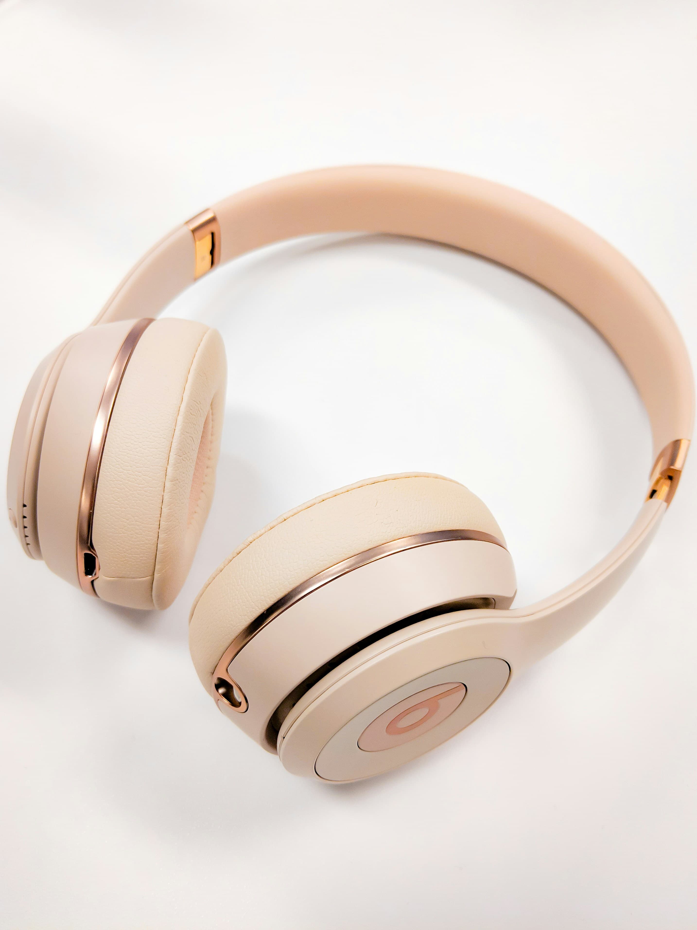 Groundwave Over-Ear Headphones